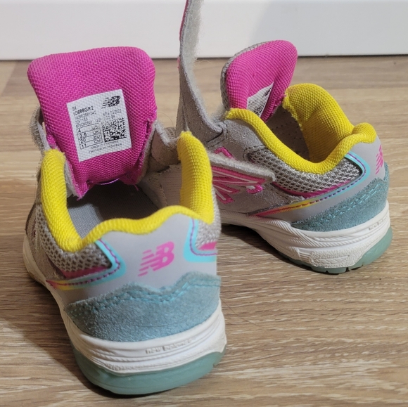 New Balance Kids' Gray and Pink Sneakers - Picture 6 of 6